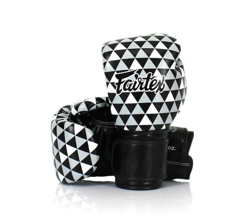 泰拳拳套 Thai Boxing Gloves : Fairtex Boxing Gloves BGV14B