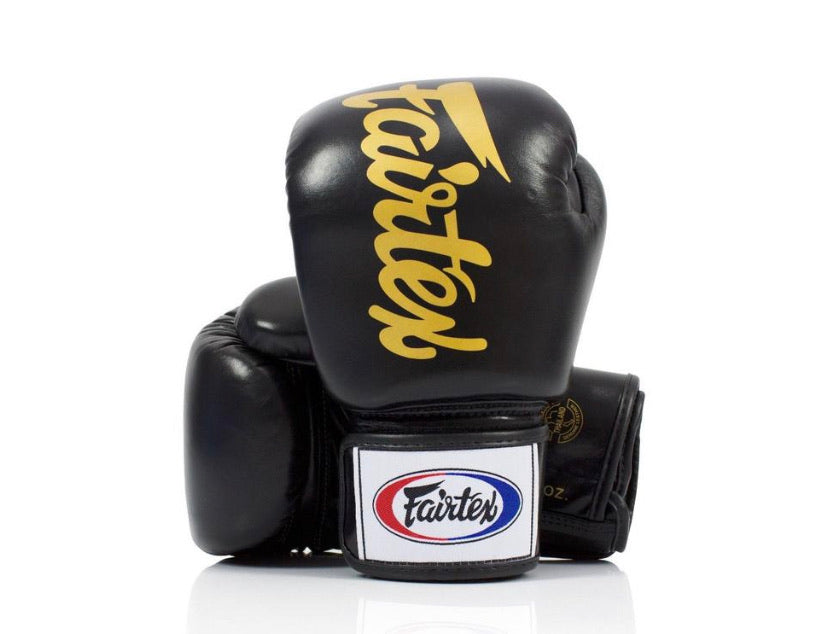 泰拳拳套 Thai Boxing Gloves : Fairtex BGV19 Black Deluxe Tight-Fit