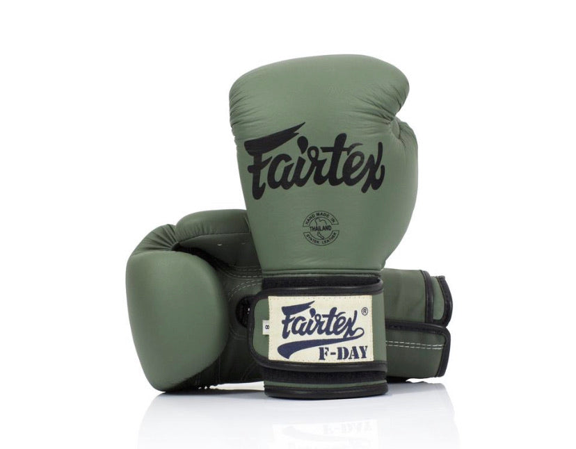 泰拳拳套 Thai Boxing Gloves : Fairtex BGV11 "Father's Day" Limited Edition Gloves