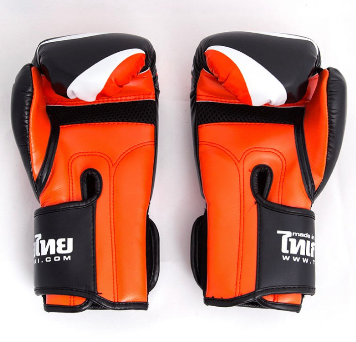 泰拳拳套 Thai Boxing Gloves: Tiger "Eye” Black & Orange